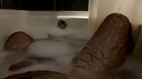 Snapshot of oldbones2 chatting on 10, 10, 2025 oldbones2 online show from 10, 10, 2025