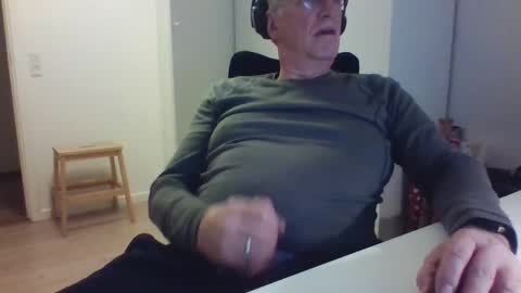 Snapshot of oldth chatting on 18, 12, 2024 oldth online show from 18, 12, 2024