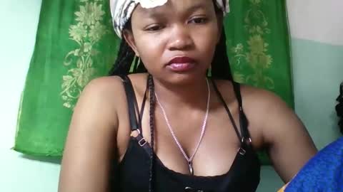 Snapshot of olgaaldy chatting on 12, 9, 2025 olgaaldy online show from 12, 9, 2025