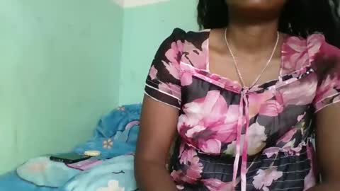 Snapshot of olgaaldy chatting on 6, 10, 2025 olgaaldy online show from 6, 10, 2025
