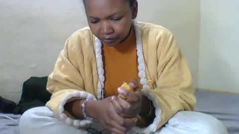 Snapshot of olgamariah203875 chatting on 7, 7, 2026 olgamariah203875 online show from 7, 7, 2026