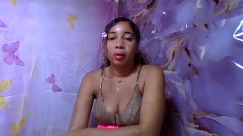 olinaa online show from 6, 6, 2026