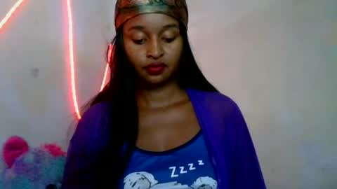 Snapshot of olinah610 chatting on 8, 6, 2026 olinah610 online show from 8, 6, 2026