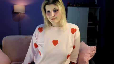 OliSunny Olivia online show from 8, 2, 2026