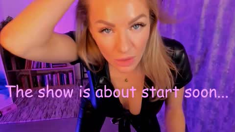 oliva_candy online show from 17, 9, 2025