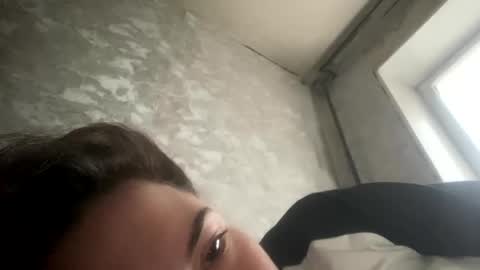 Snapshot of olivepeach chatting on 3, 12, 2024 Oil online show from 3, 12, 2024