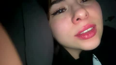 Snapshot of olivepeach chatting on 9, 12, 2024 Oil online show from 9, 12, 2024