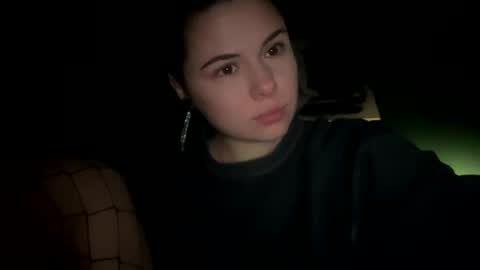 Snapshot of olivepeach chatting on 8, 1, 2025 Oil online show from 8, 1, 2025