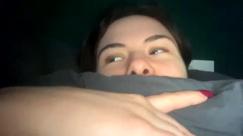 Snapshot of olivepeach chatting on 30, 1, 2025 Oil online show from 30, 1, 2025