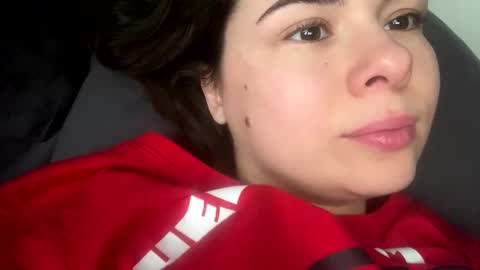 Snapshot of olivepeach chatting on 14, 2, 2025 Oil online show from 14, 2, 2025