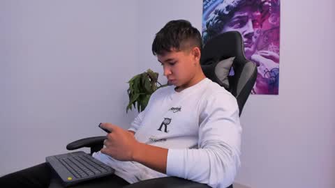 Oliver bray online show from 4, 2, 2025