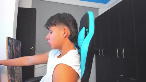 Oliver bray online show from 8, 11, 2025