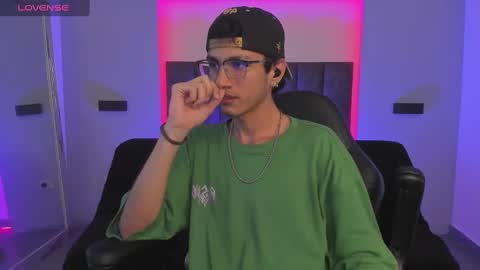 Oliver fast online show from 2, 2, 2025