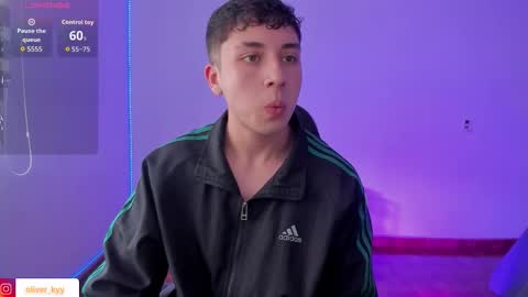 Snapshot of oliver_kyy chatting on 8, 1, 2026 oliveeer online show from 8, 1, 2026