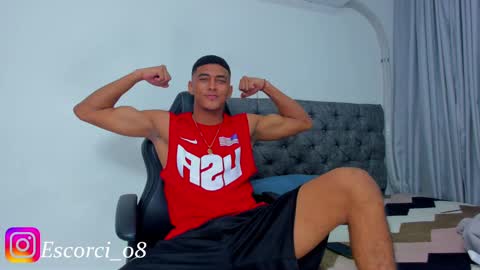 Snapshot of oliver_smith_2 chatting on 20, 12, 2024 oliver_smith_2 online show from 20, 12, 2024