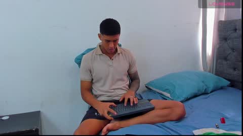 Snapshot of oliver_smith_2 chatting on 26, 12, 2024 oliver_smith_2 online show from 26, 12, 2024