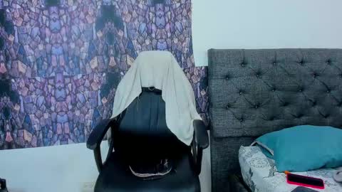 Snapshot of oliver_smith_2 chatting on 23, 2, 2025 oliver_smith_2 online show from 23, 2, 2025