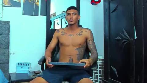 Snapshot of oliver_smith_2 chatting on 2, 12, 2025 oliver_smith_2 online show from 2, 12, 2025