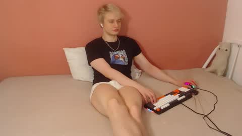 Oliver online show from 3, 4, 2026