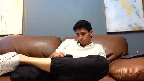 Oliver bennet online show from 7, 12, 2024