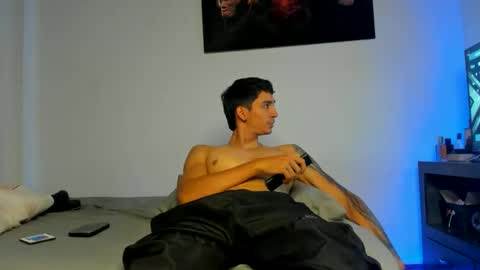 Oliver bennet online show from 19, 10, 2025