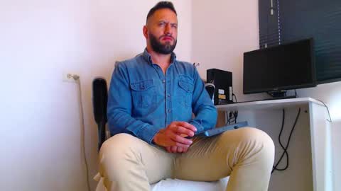 oliver online show from 12, 2, 2026