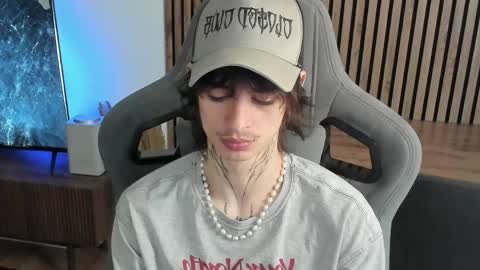 oliverrgroove online show from 22, 4, 2026