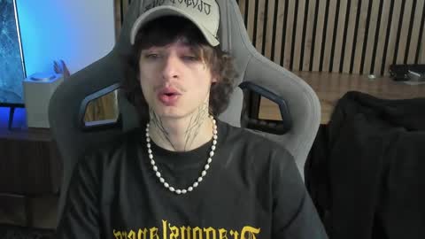 oliverrgroove online show from 23, 4, 2026