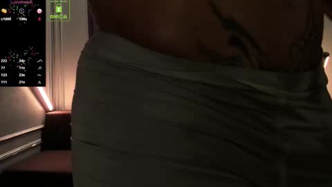 Snapshot of oliversport chatting on 12, 11, 2025 OliverSport online show from 12, 11, 2025