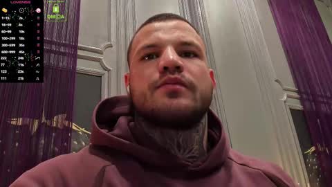 Snapshot of oliversport chatting on 16, 11, 2025 OliverSport online show from 16, 11, 2025