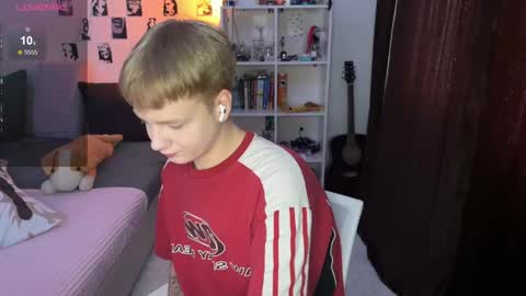 oliver online show from 1, 10, 2025