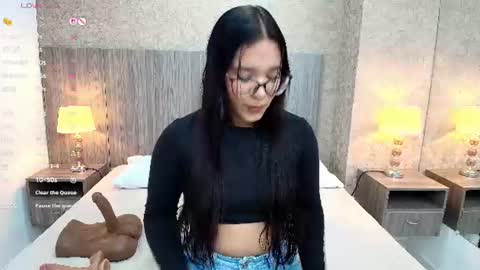 Snapshot of olivia_carballo chatting on 4, 8, 2026 Olivia online show from 4, 8, 2026