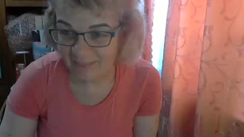 Snapshot of olivia_mia25 chatting on 20, 5, 2026 Olivia Mia online show from 20, 5, 2026