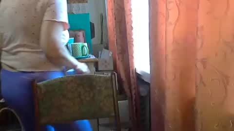 Snapshot of olivia_mia25 chatting on 8, 6, 2026 Olivia Mia online show from 8, 6, 2026