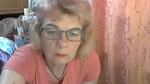 Snapshot of olivia_mia25 chatting on 11, 6, 2026 Olivia Mia online show from 11, 6, 2026