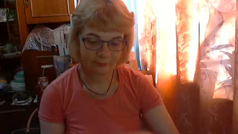 Snapshot of olivia_mia25 chatting on 19, 6, 2026 Olivia Mia online show from 19, 6, 2026