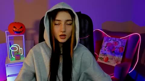 Snapshot of olivia_norton_ chatting on 27, 10, 2025 olivia_norton_ online show from 27, 10, 2025