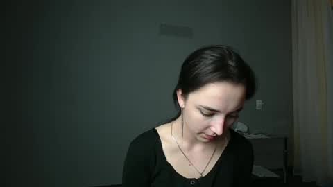 Snapshot of olivia_oliv chatting on 7, 3, 2025 Olivia online show from 7, 3, 2025