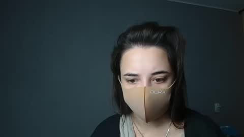 Snapshot of olivia_oliv chatting on 9, 10, 2025 Olivia online show from 9, 10, 2025