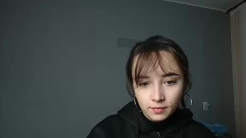 Snapshot of olivia_oliv chatting on 22, 11, 2025 Olivia online show from 22, 11, 2025