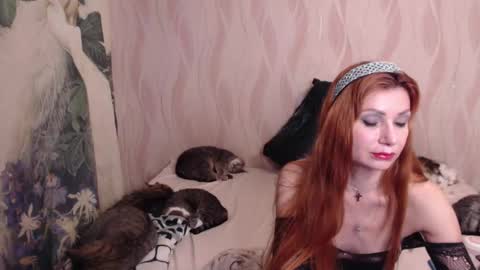 Snapshot of olivia_redd chatting on 19, 2, 2025 Olivia online show from 19, 2, 2025