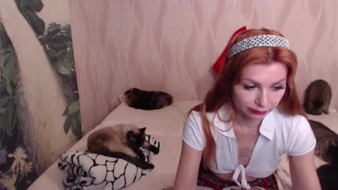Snapshot of olivia_redd chatting on 6, 3, 2025 Olivia online show from 6, 3, 2025