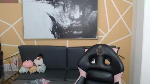 Snapshot of olivia_russo chatting on 14, 9, 2025 Olivia online show from 14, 9, 2025