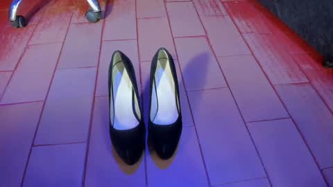   online show from 17, 1, 2025