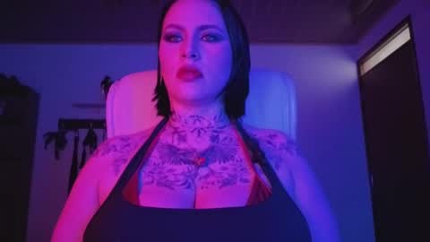   online show from 25, 10, 2025