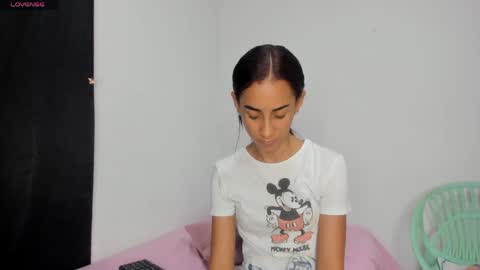 Snapshot of olivia_stevens_ chatting on 26, 4, 2026 Olivia online show from 26, 4, 2026