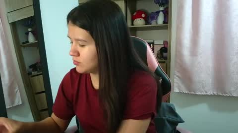 Snapshot of olivia_watson_ chatting on 22, 4, 2026 Olivia online show from 22, 4, 2026