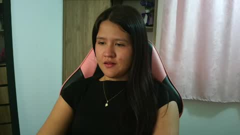 Snapshot of olivia_watson_ chatting on 5, 5, 2026 Olivia online show from 5, 5, 2026