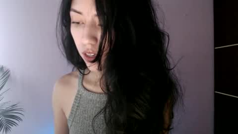 oliviaaa__ online show from 20, 5, 2026