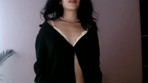 oliviaaa__ online show from 6, 8, 2026
